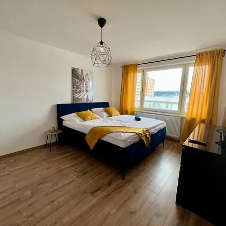 Moderny S Krasnym Vyhladom V Lokalite Апартаменты