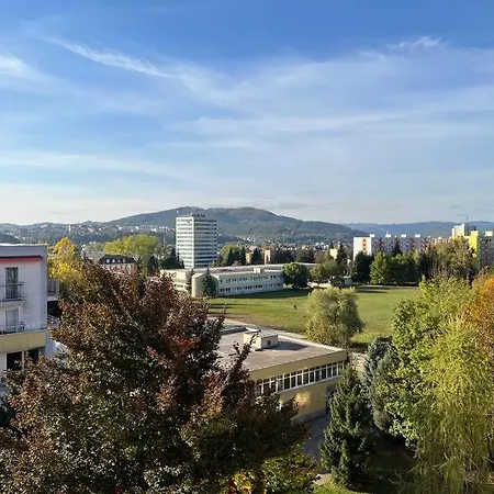 Moderny S Krasnym Vyhladom V Lokalite شقة زيلينا